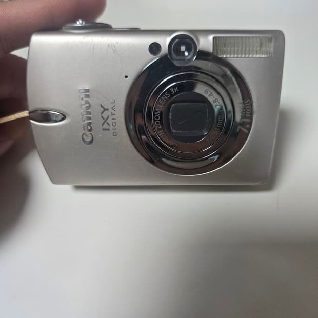캐논 IXY 700 (IXUS 750) 디지털 카메라