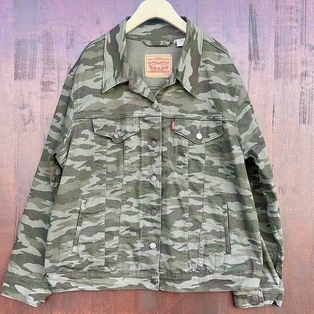 Levi's Camo Trucker Jacket