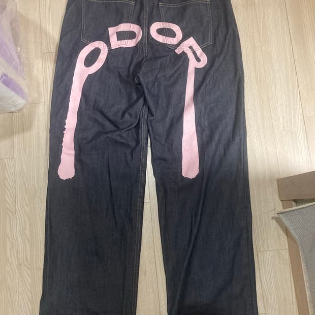 오도어 Logo drop denim in pink