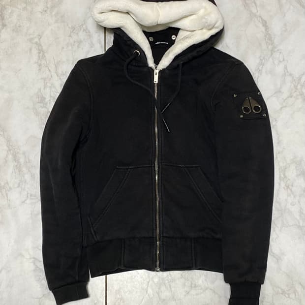 무스너클 버니스웨터 여성 S 사이즈