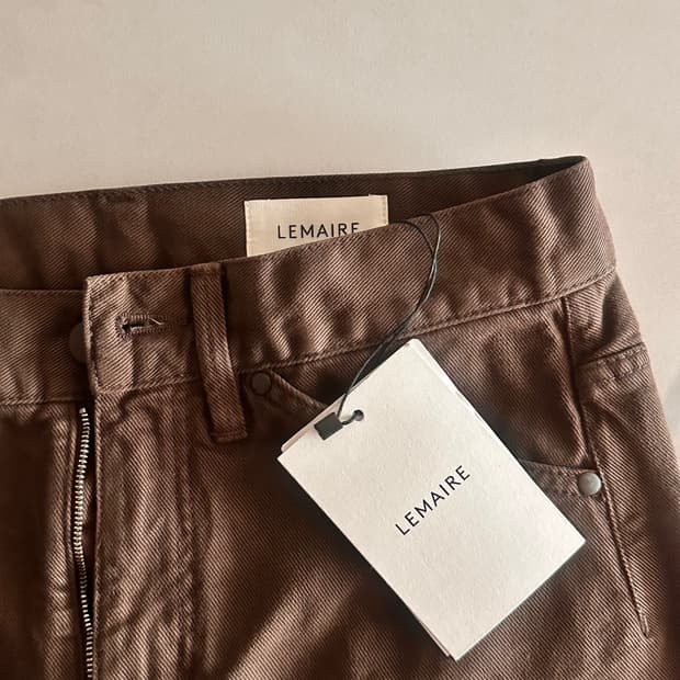 르메르 심리스 진 다크브라운 46사이즈