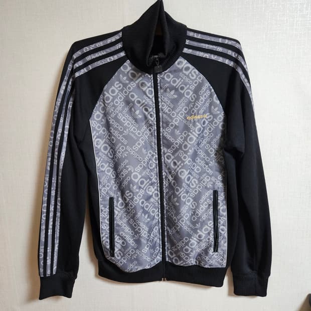 아디다스 로고 패턴 져지 110