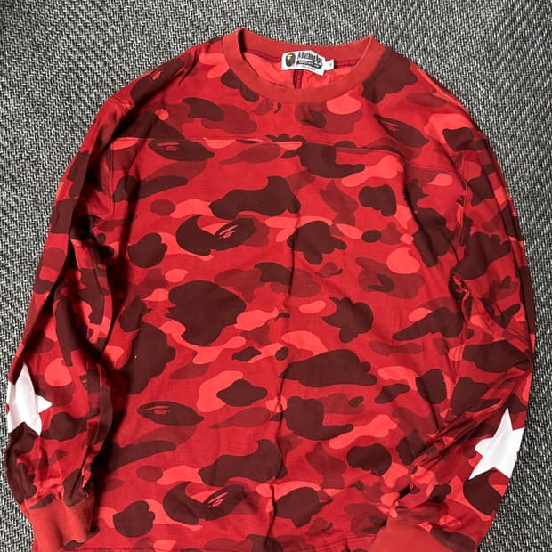 베이프 레드 롱슬리브 판매합니다