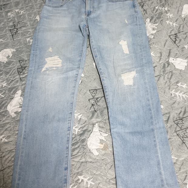 유니클로 진스 스판 디스트로이드 데님팬츠(32)