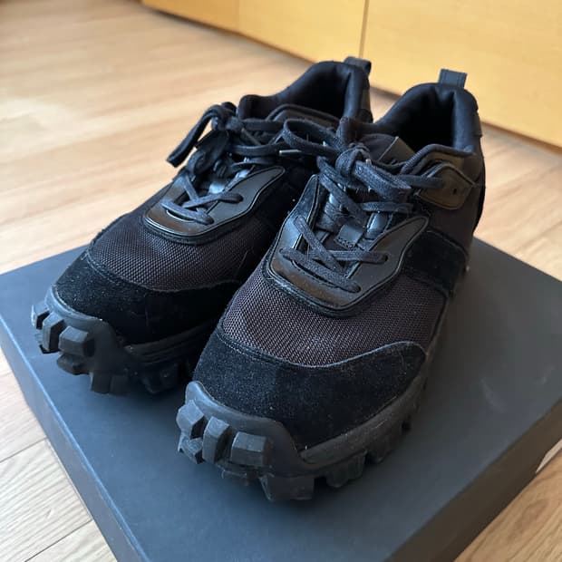 준지 러버솔 스니커즈 275