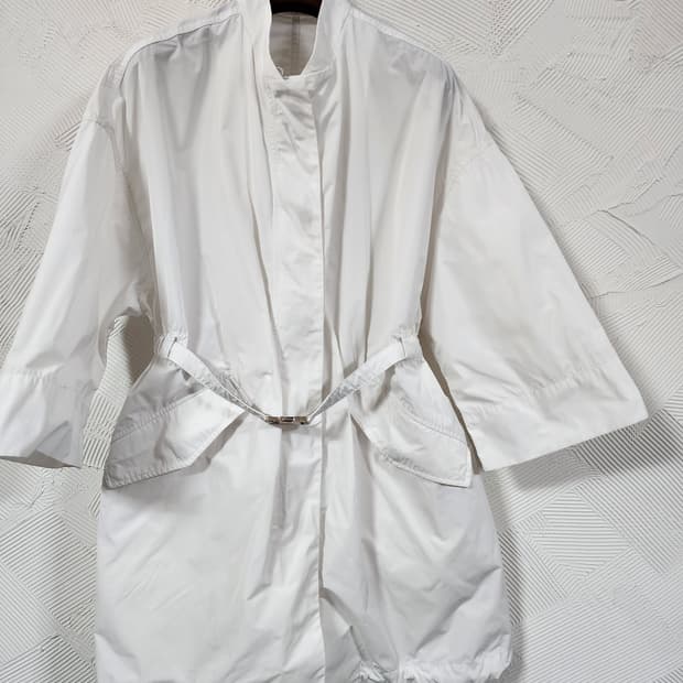 브루넬로 쿠치넬리 화이트  바람막이 38