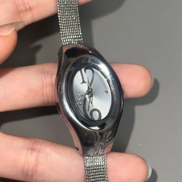 이스페이스 시계