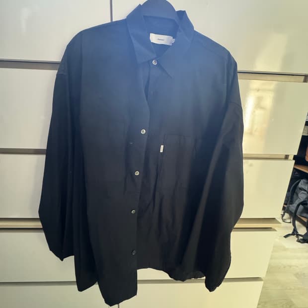 그라프페이퍼 오버사이즈 셔츠 블랙