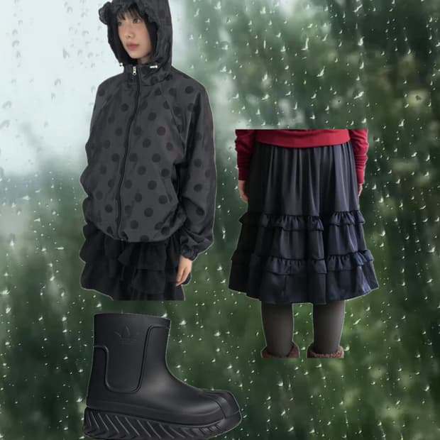 올블랙 장마코디 레인부츠코디 도트프릴바람막이 스커트 세트