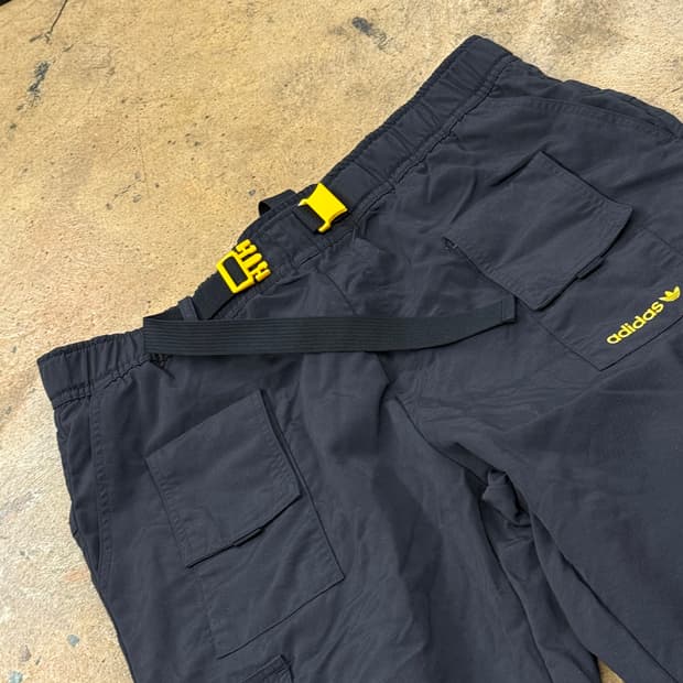 [정품/2XL] 아디다스 블랙 카고 바지 벨트형 b10