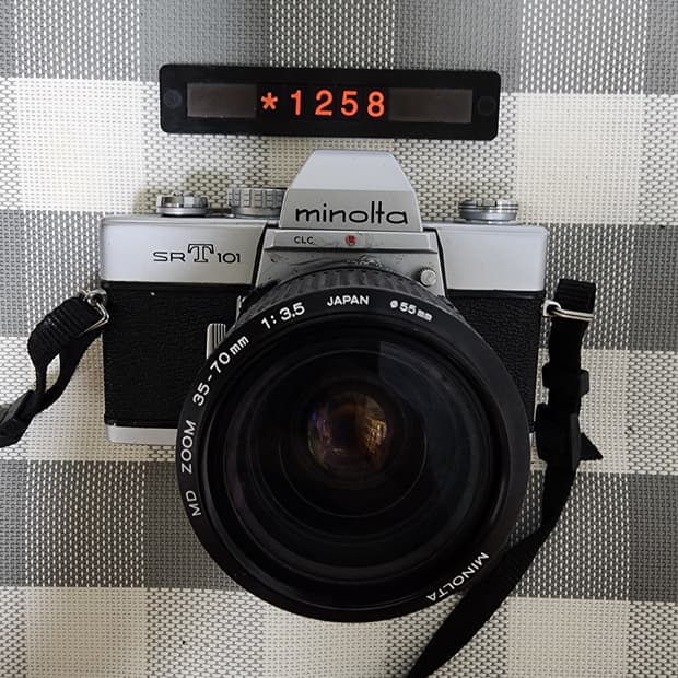 미놀타 sr T 101 필름카메라 35-70미리 줌렌즈 장착