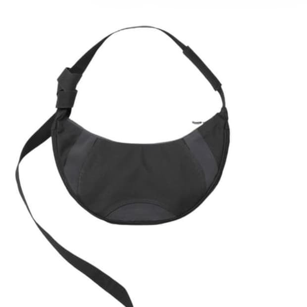 새상품 엑슬림 ep7 01 숄더백 차콜