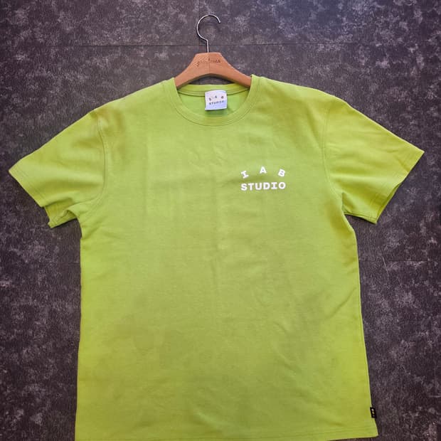 #IAB STUDIO 라임색 반팔 티셔츠 - L