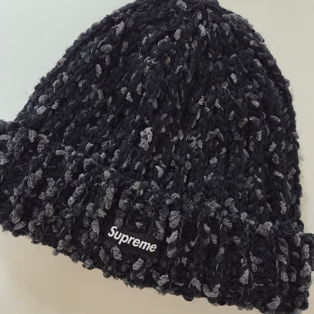 슈프림 쉐닐 비니