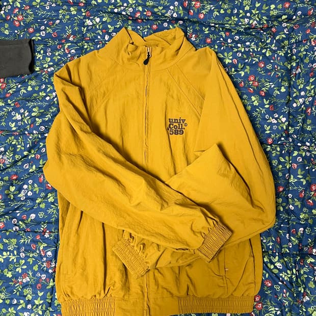 테켓 바람막이 UNIV COLL ZIP UP JACKET CAMEL