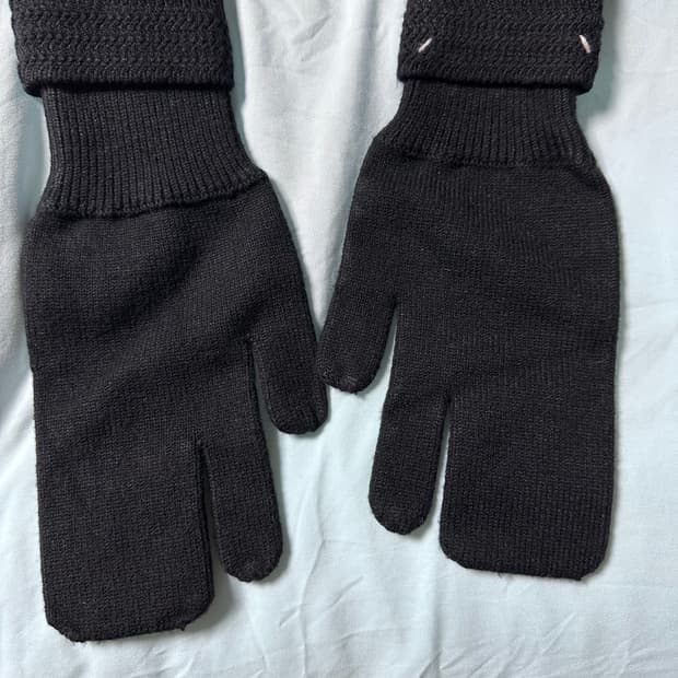 메종 마르지엘라 타비 울 니트 장갑 블랙