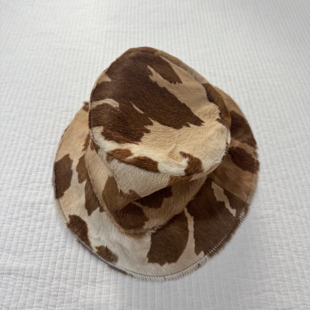 보테가 송치 버킷햇