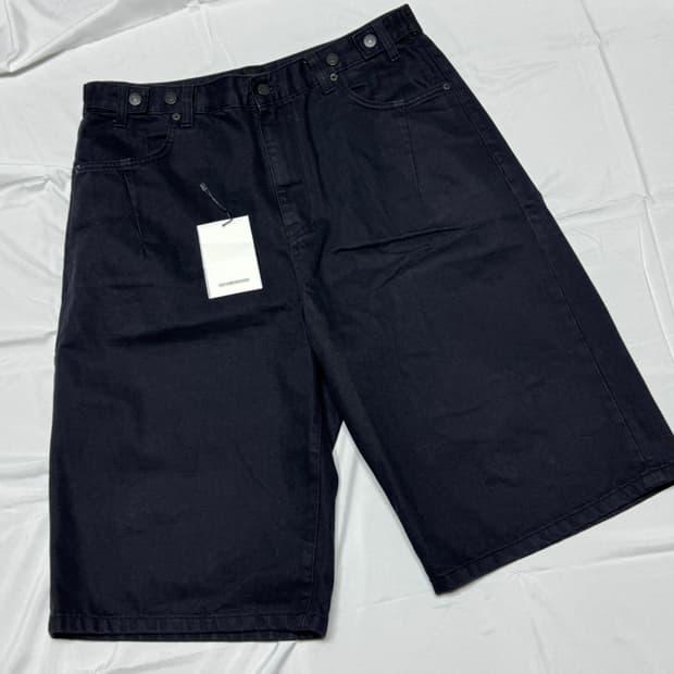 해칭룸 wide shorts dyed indigo 4