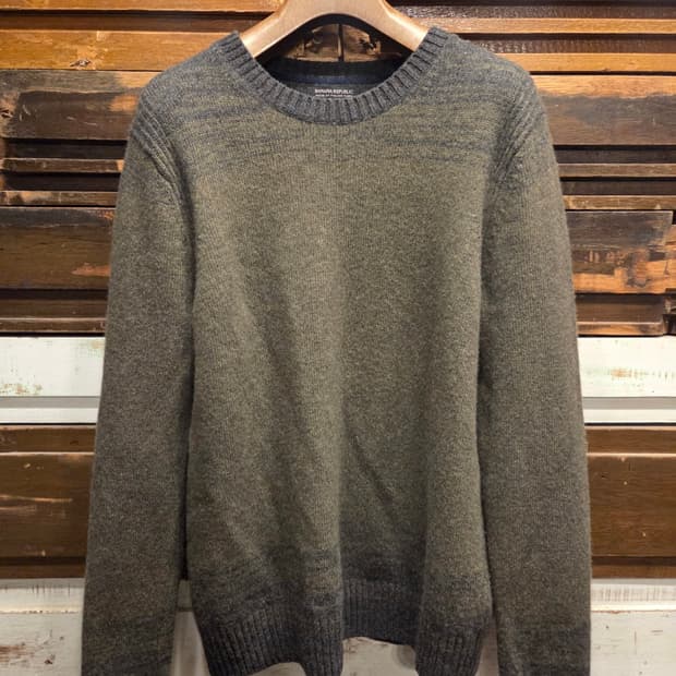 바나나 리퍼블릭 니트