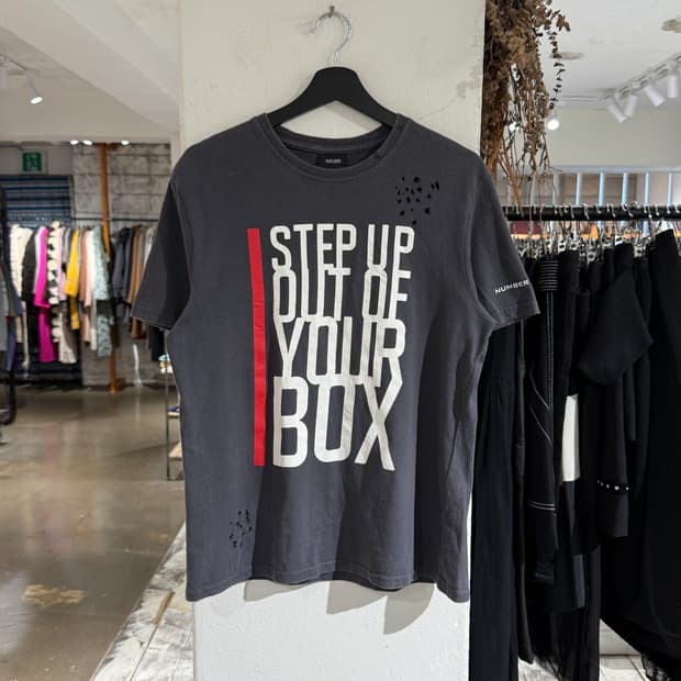 말보루x넘버나인 차콜 step up out of your box 하프티