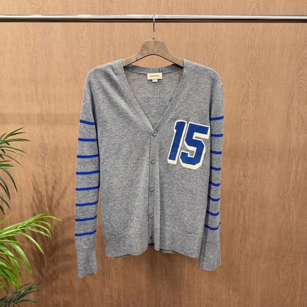 디젤 니트 가디건 백 프린팅 슬리브 블루 스트라이프 배색 디테일 그레이