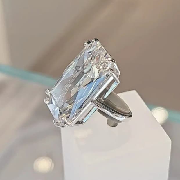 새제품)스와로브스키 메스메라 반지 52호 정품