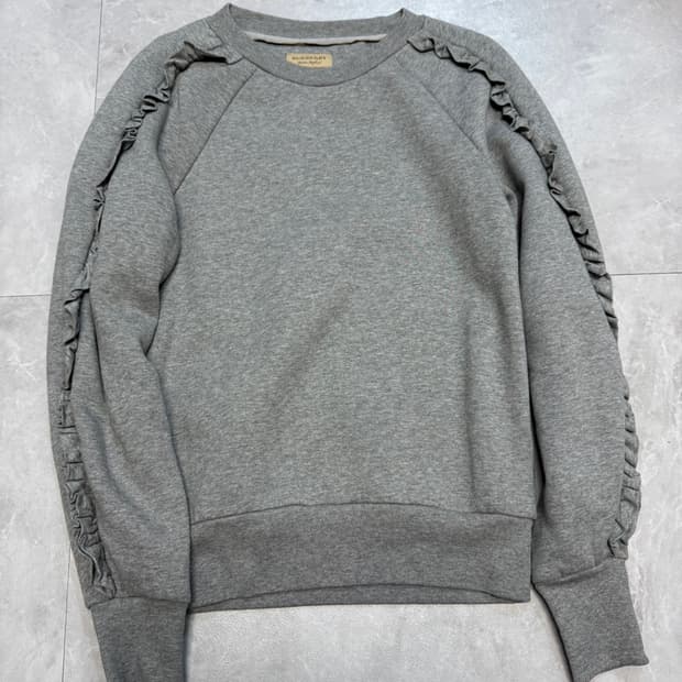 버버리 러플 슬리브