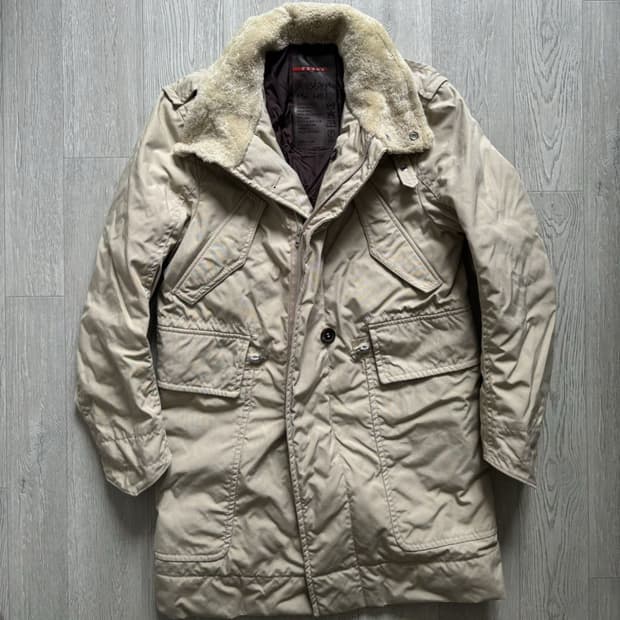 스포츠 프라다 나일론 퍼 카라 코트