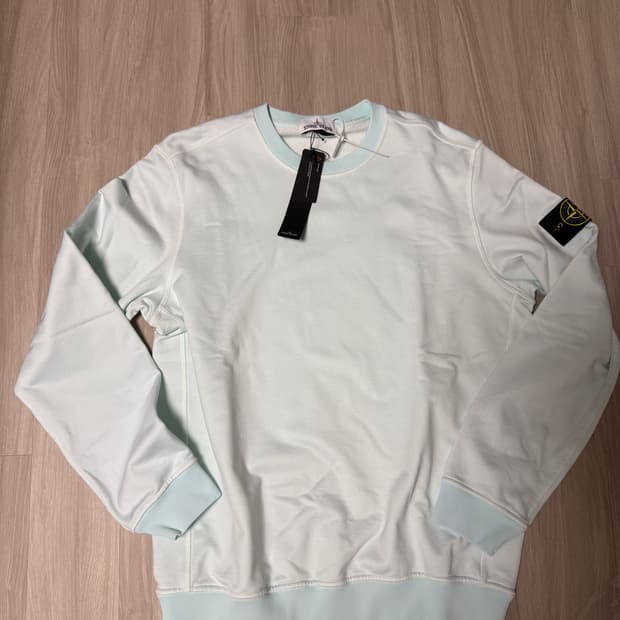 새상품 스톤아일랜드 맨투맨 라이트 민트