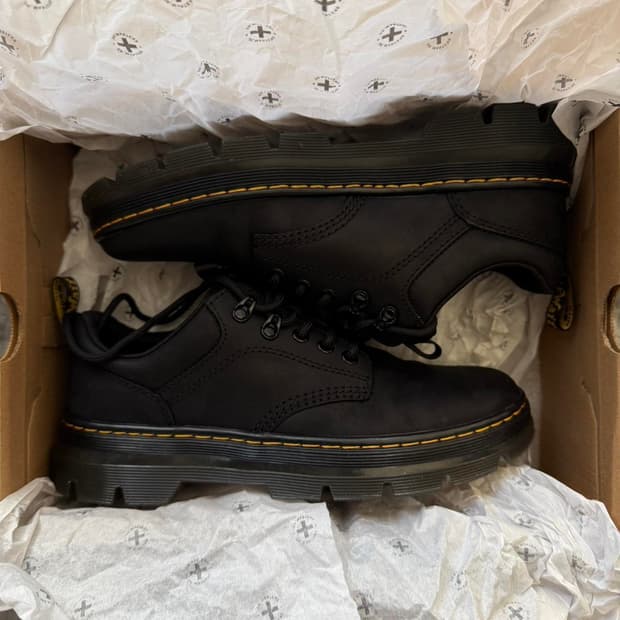 닥터마틴 리더 와이오밍 레더 유틸리티 슈즈 블랙 270