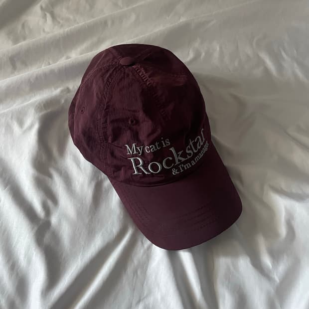 joegush 조거쉬 Rockstar cat Nylon cap 버건디
