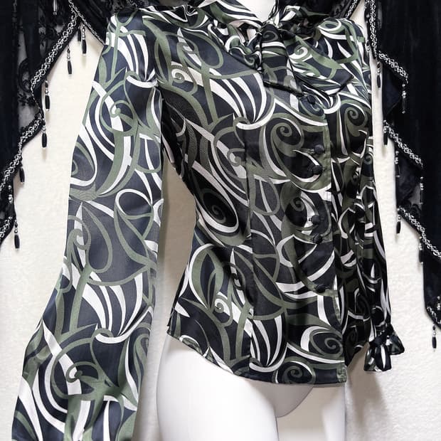 오네갸루 로맨틱고딕 고스펑크 기하학 패턴 새틴 블라우스 셔츠 오리엔탈