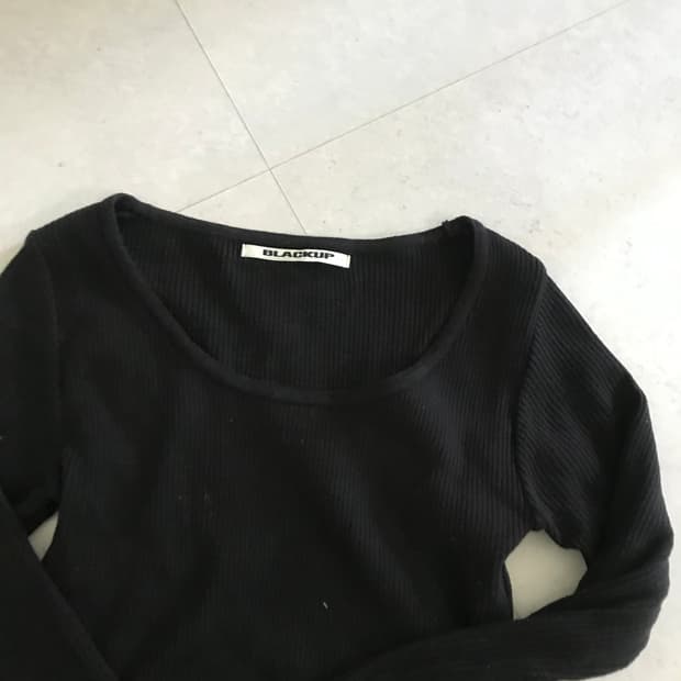 블랙업 니트 판매