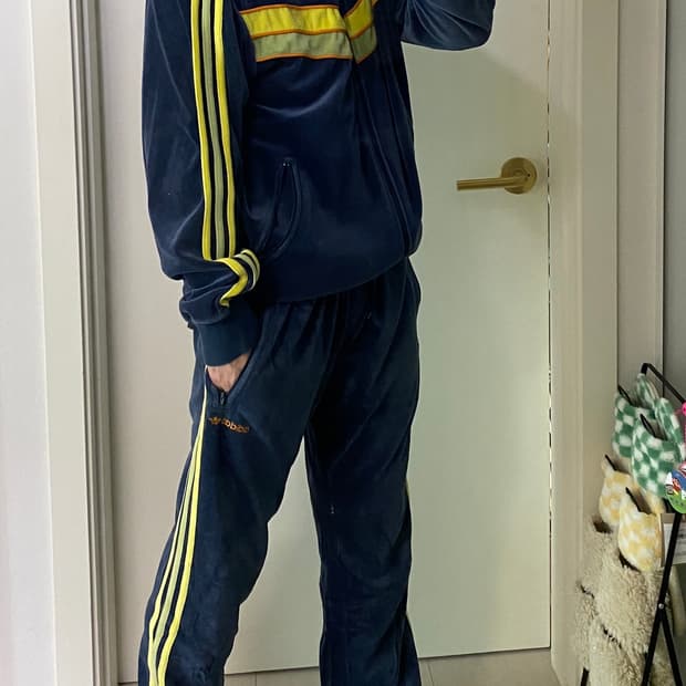 아디다스 오리지널 벨벳 트레이닝복 세트 L