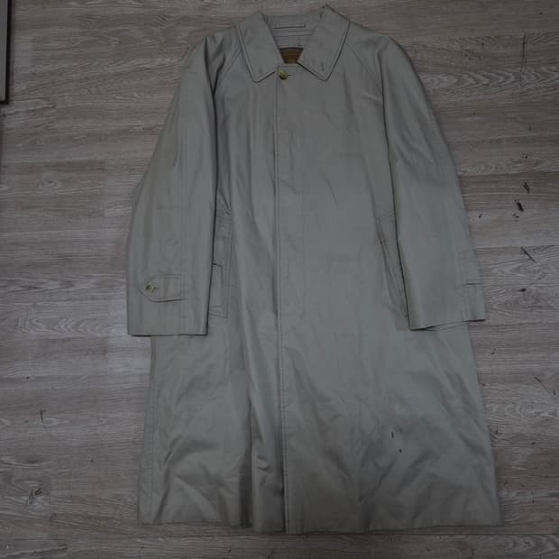 버버리 런던 노바체크 안감 트렌치코트 (165)