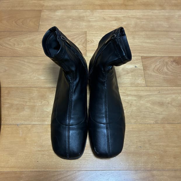 블랙 앵클 부츠 250