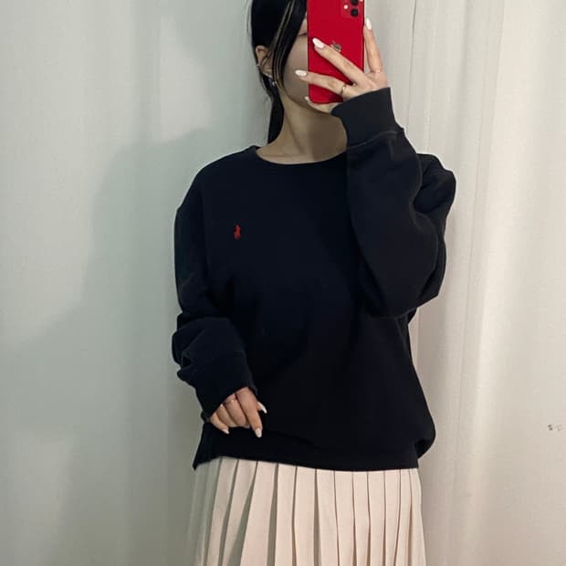 폴로 포니 블랙 맨투맨
