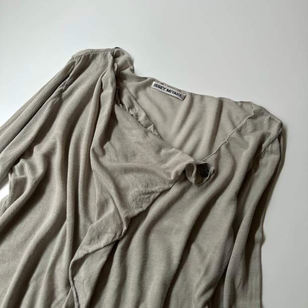 이세이미야케 issey miyake 큐프라 혼방 디테일 티셔츠