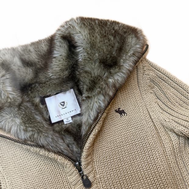 아베크롬비 토끼퍼 니트집업