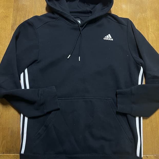 아디다스 에센셜 삼선 후드티 블랙