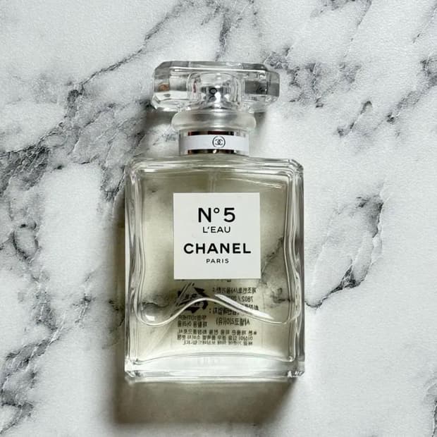 샤넬 No.5 로 오드 뚜왈렛 향수
