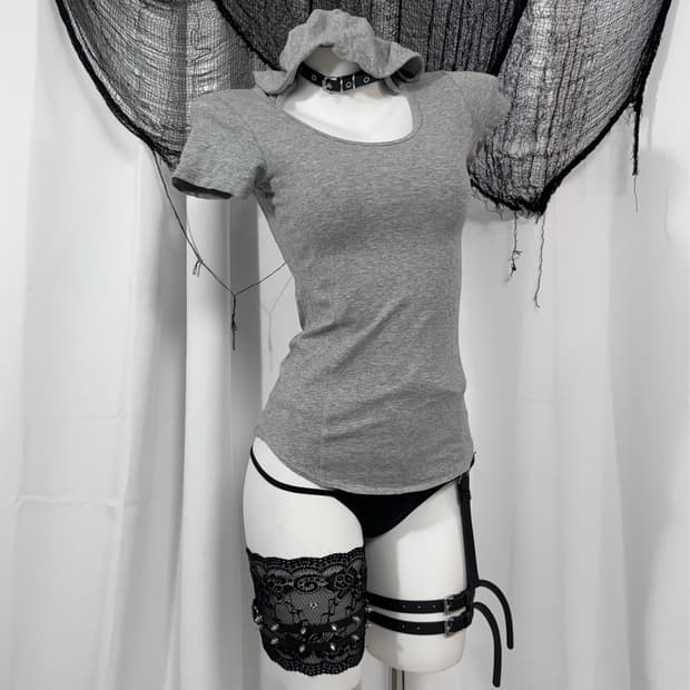 gray hood t-shirt