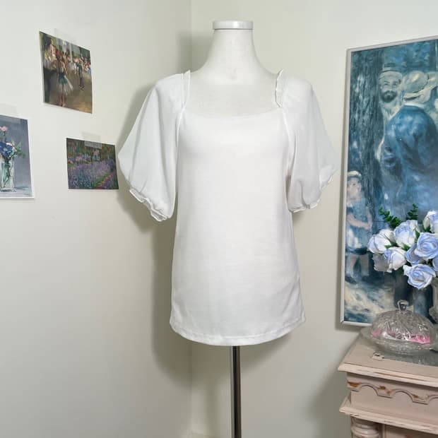 white puff sleeve basic knit top(size-L)