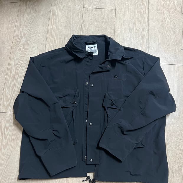 Cmf 콤피아웃도어가먼츠 바람막이 L