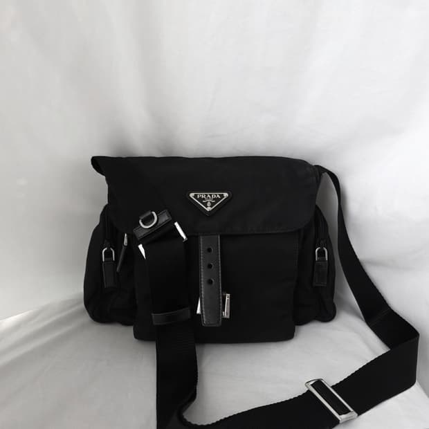 [정품 PRADA] 프라다 사이드 투포켓 나일론 메신저백 크로스백