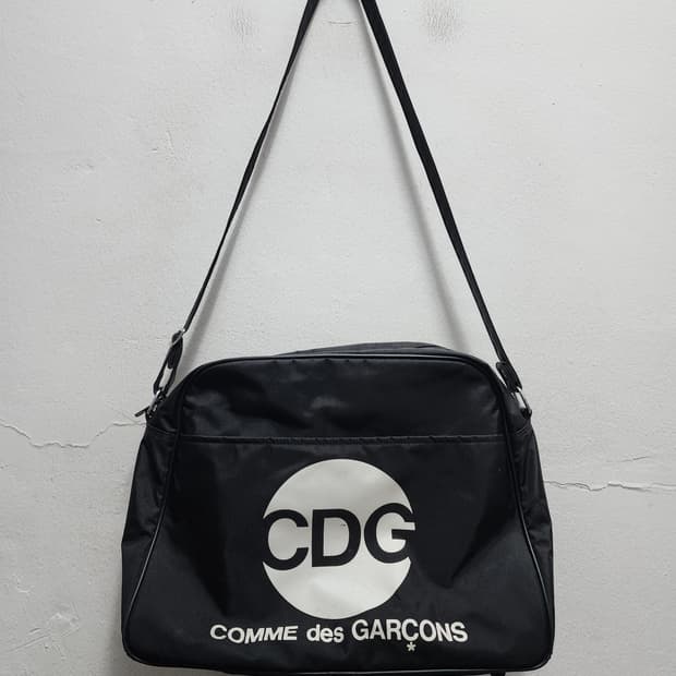 꼼데가르송 x 굿디자인샵 CDG 크로스백