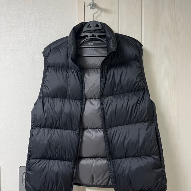 유니클로 패딩 조끼