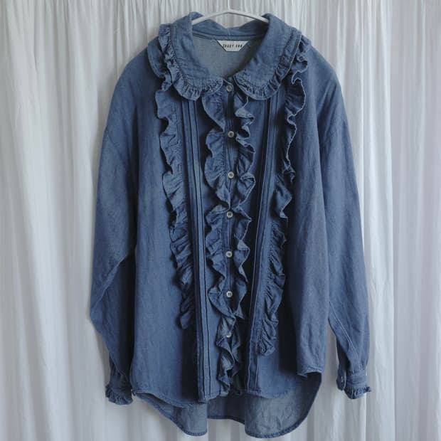 Frill denim shirt