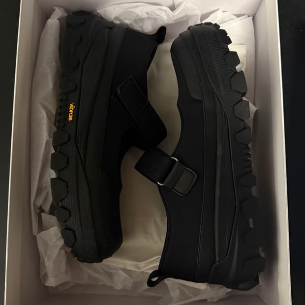 아모멘토 비브람 메리제인