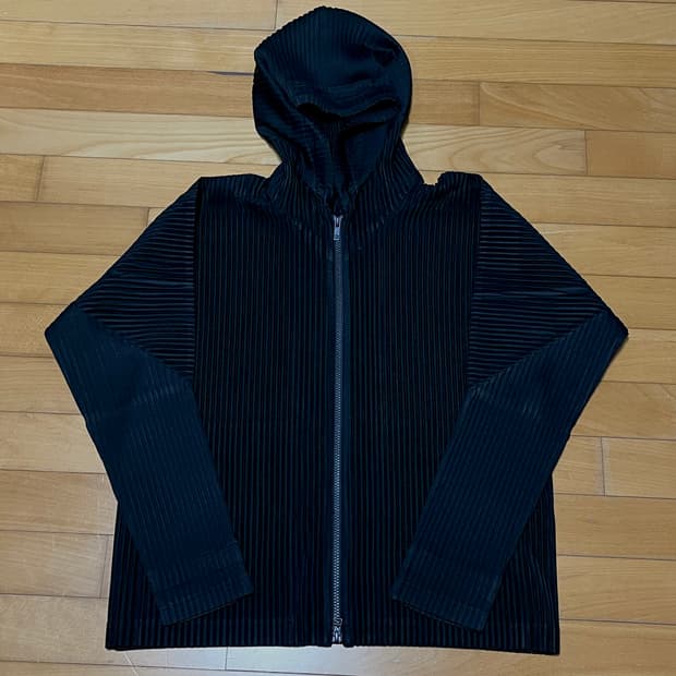 이세이미야케 옴므플리세 먼슬리 후드집업 블랙